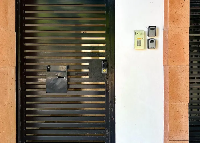 Toos Ha Hotel apartamentowy *